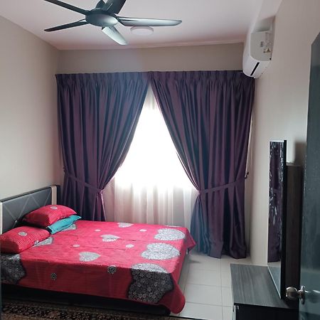 Aisy Homestay Putrajaya Cyberjaya Klia Kampung Dengkil Bagian luar foto