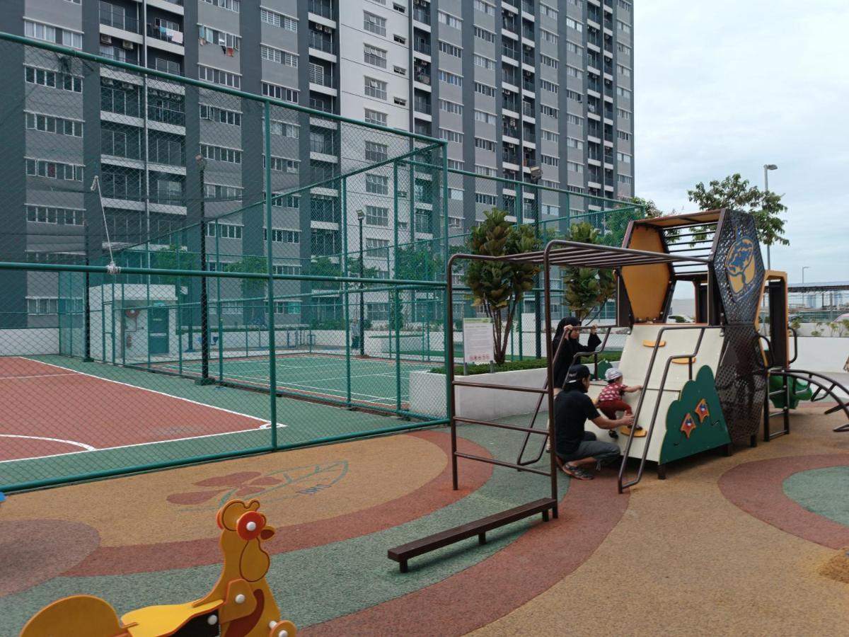 Aisy Homestay Putrajaya Cyberjaya Klia Kampung Dengkil Bagian luar foto