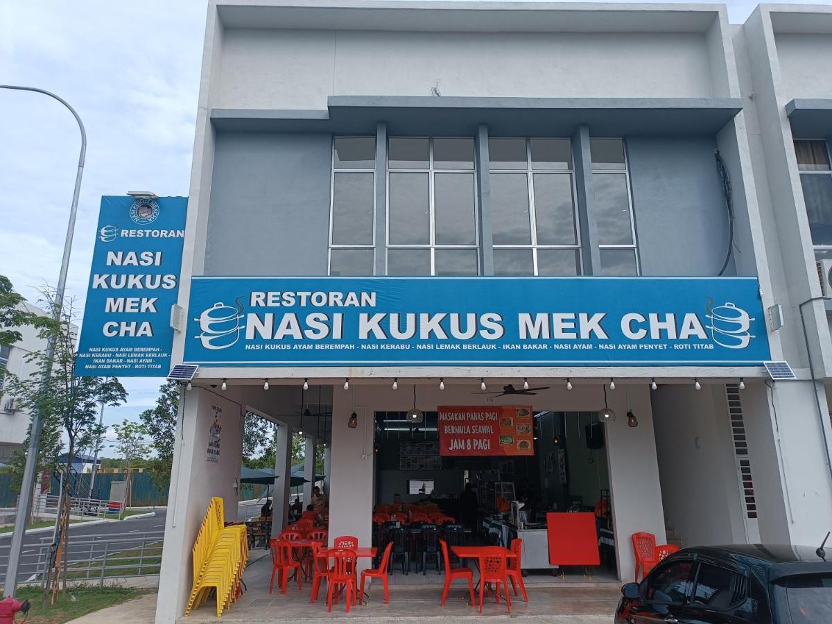 Aisy Homestay Putrajaya Cyberjaya Klia Kampung Dengkil Bagian luar foto
