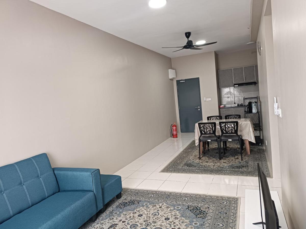 Aisy Homestay Putrajaya Cyberjaya Klia Kampung Dengkil Bagian luar foto