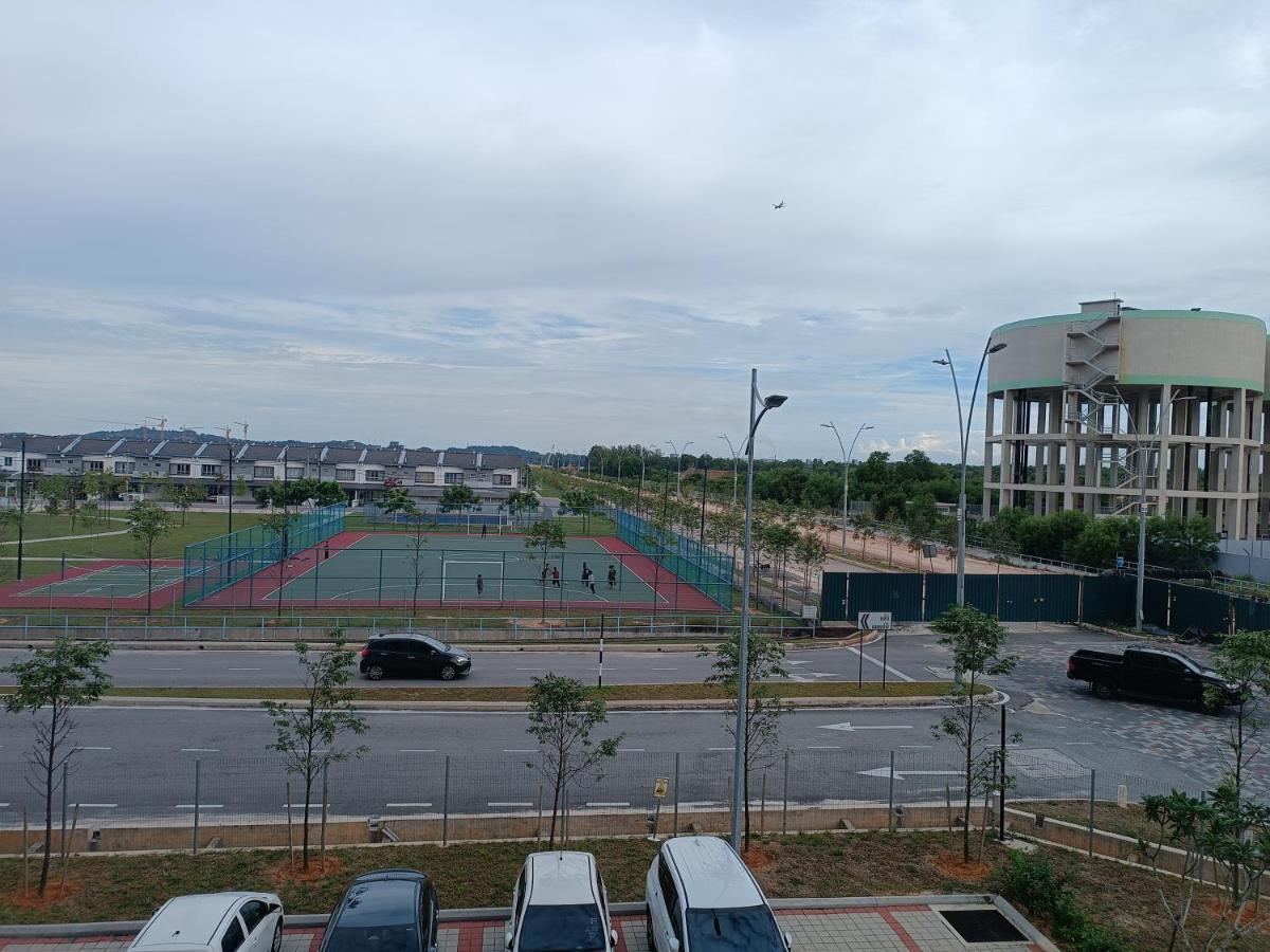 Aisy Homestay Putrajaya Cyberjaya Klia Kampung Dengkil Bagian luar foto